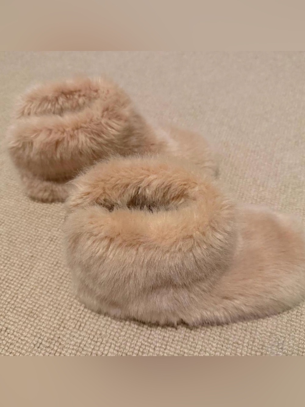 Ugg Amary Faux Fur Bootie Slippers Pink Size 9 GUC!